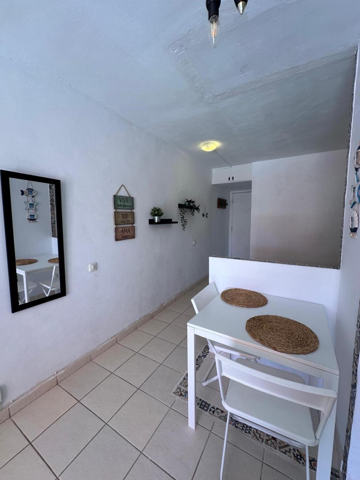 Ferienwohnung Flat Con Piscina In Costa Del Silencio - 5 Minuti Dal Mare Arona  Exterior foto